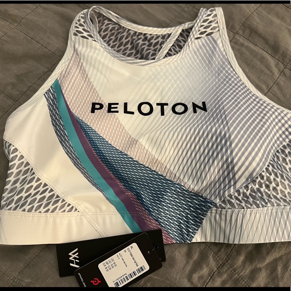 Peloton WTH Women’s High Neck Sails